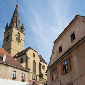 Гостиница Medieval Central Apartment Sibiu  Сибиу